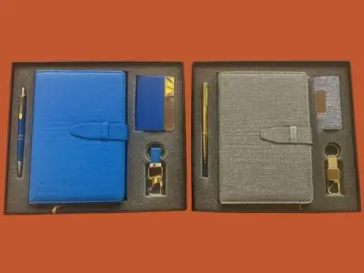 Diaries ( MODEL NO – 8030-4 ) ( 4 IN 1 ) MATERIAL DIARY – PU PEN – METAL CARD HOLDER – METAL KEYCHAIN – METAL