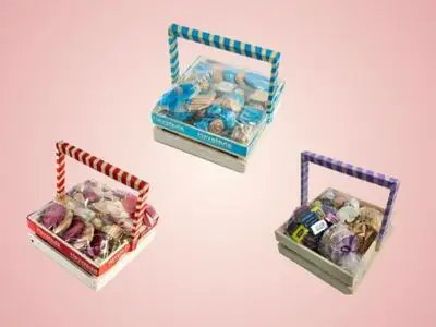 Decorated Chocolate Baskets: Elegant Gift Hampers