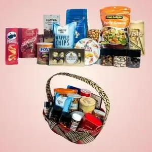 Premium Gift Hamper – Elegant Corporate Gifting