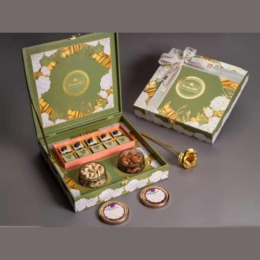 Gift Boxes & Gift hampers